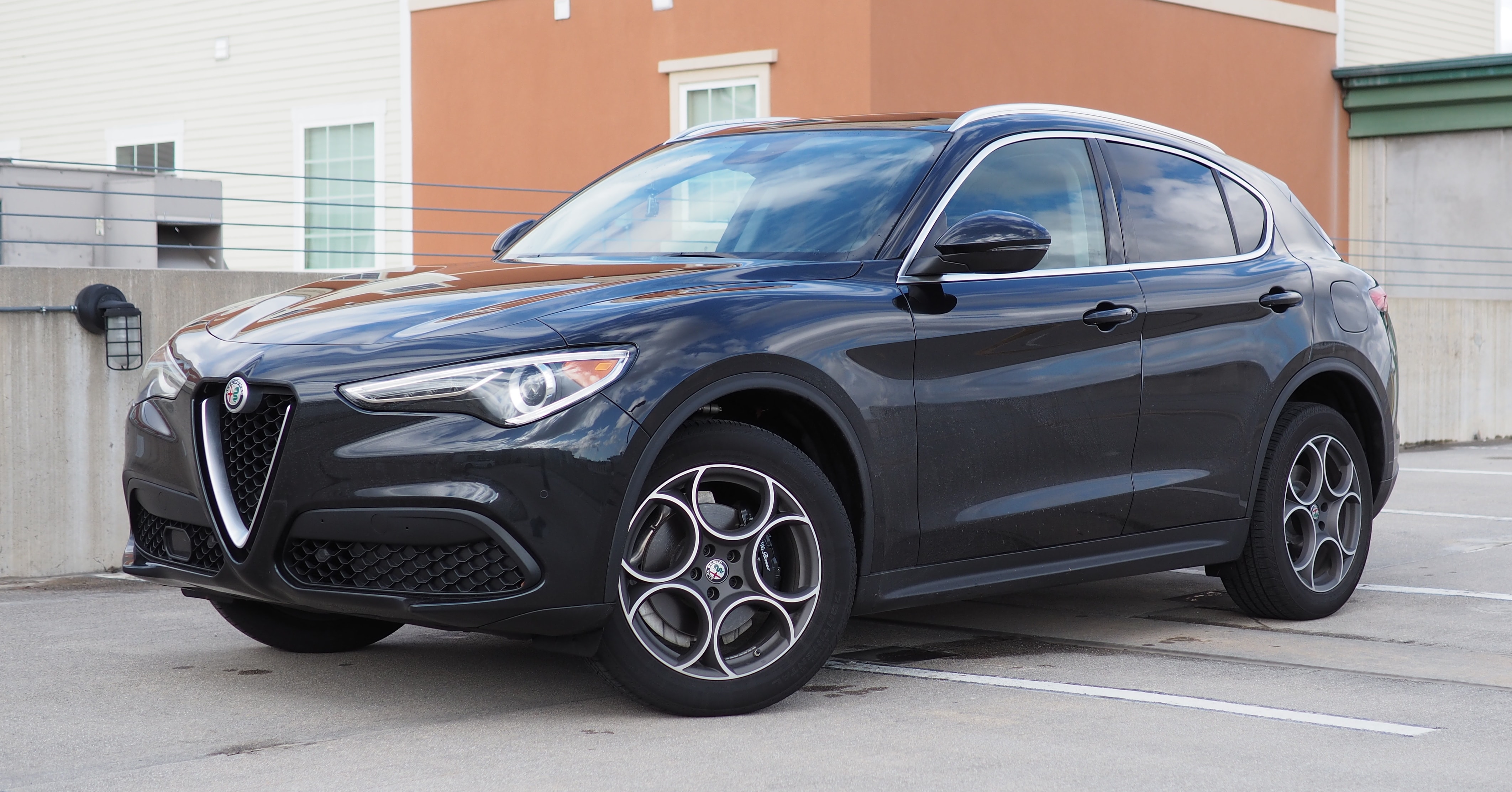 2018 Alfa Romeo Stelvio: The World's Best-Looking SUV? - WSJ